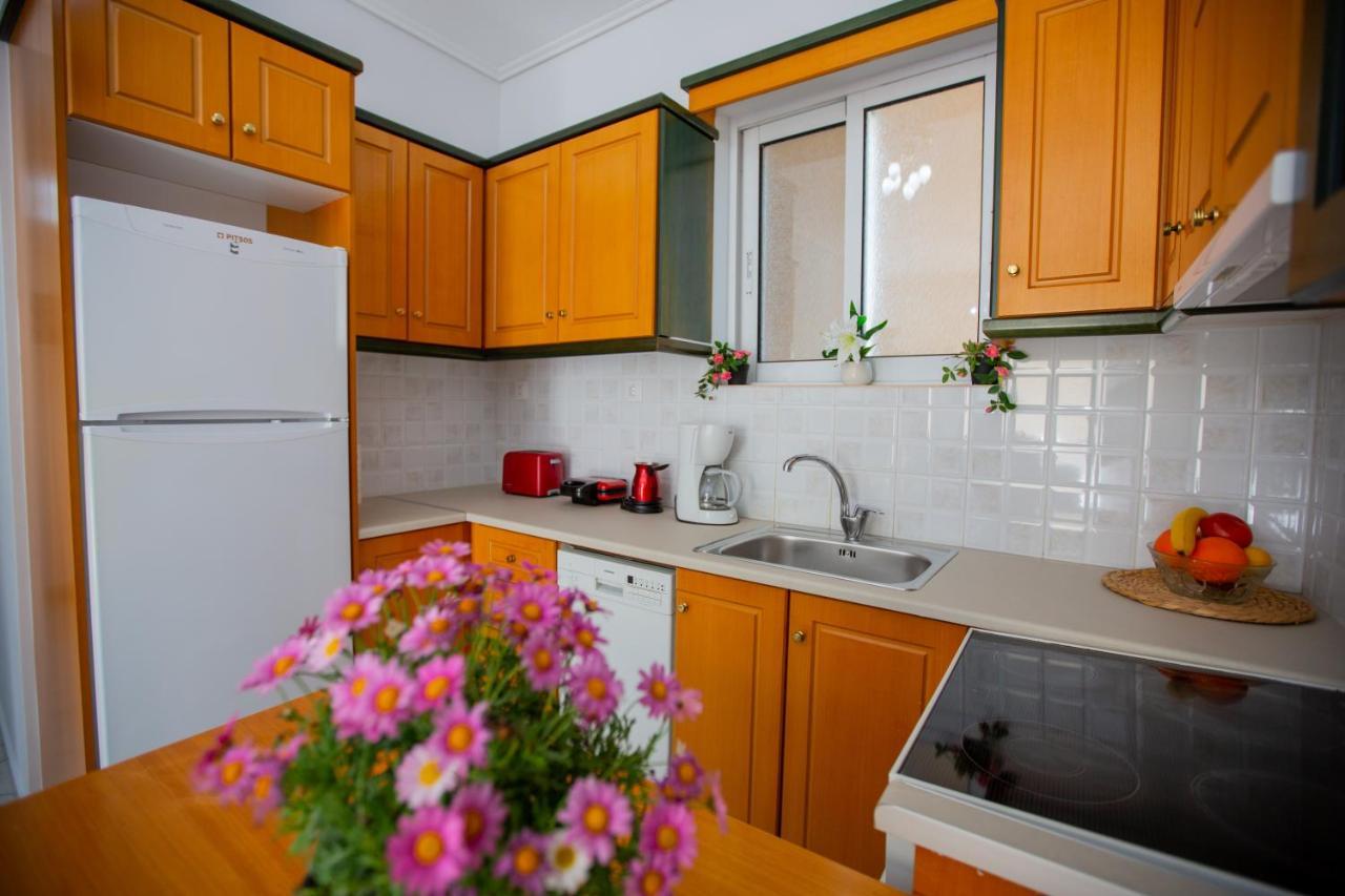 Poly'S Charming Home - City Center & Near The Beach 2Bedroom Apartment Nafpaktos Exterior photo